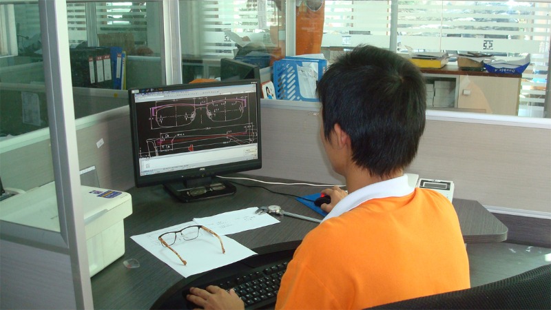 Eyeglass CAD design