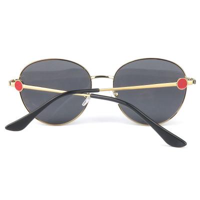 M10805 gold round metal sunglasses