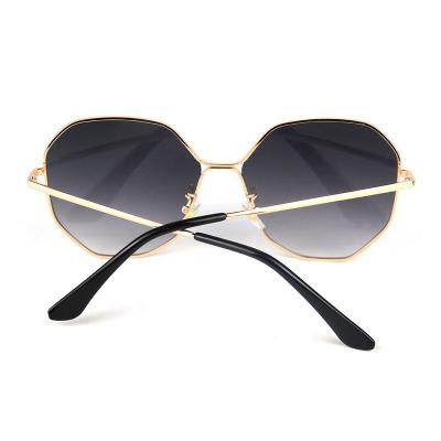 M10835 gold geometric metal sunglasses