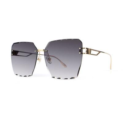 M10886 gold geometric metal sunglasses